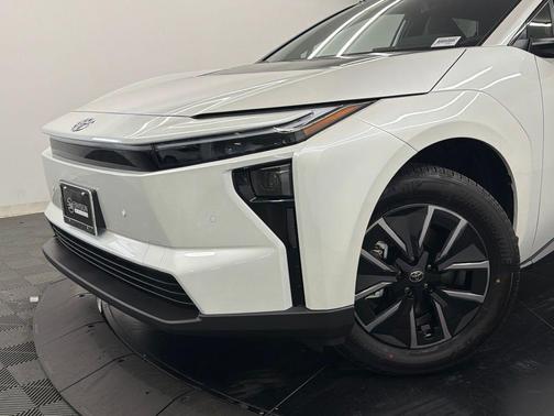 Wind Chill Prl 2026 Toyota bZ XLE Plus