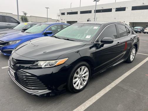 2020 Toyota Camry LE