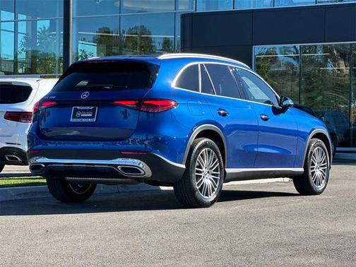 2025 Mercedes-Benz GLC 300 Base