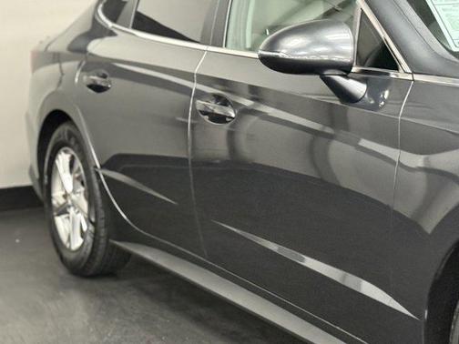 2022 Hyundai SONATA SE