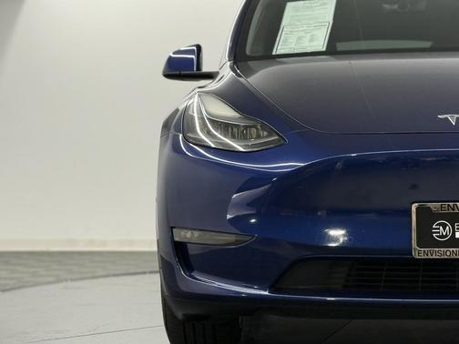 2022 Tesla Model Y Long Range Dual Motor All-Wheel Drive