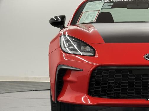 2024 Toyota GR86 Base