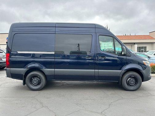 2024 Mercedes-Benz Sprinter 2500 Cargo 144 WB