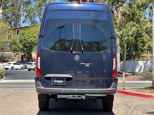 2024 Mercedes-Benz Sprinter 2500 Cargo 170 WB