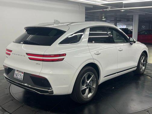 Uyuni White 2026 Genesis GV70 2.5T Advanced