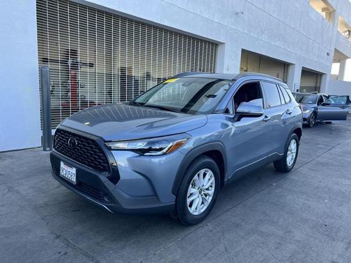 2022 Toyota Corolla Cross LE