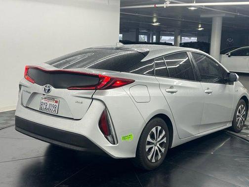 2022 Toyota Prius Prime XLE
