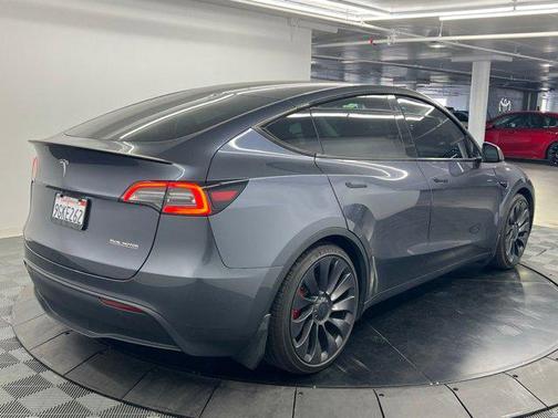 Midnight Silver Metallic 2023 Tesla Model Y Performance Dual Motor All-Wheel Drive