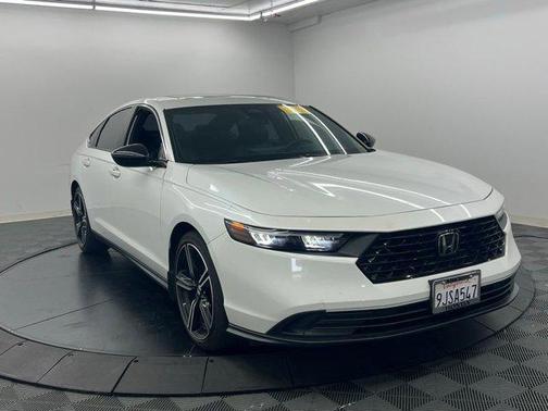 Platinum White Pearl 2024 Honda Accord Hybrid Sport
