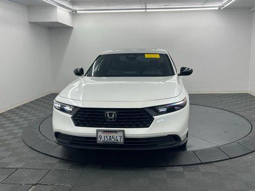 Platinum White Pearl 2024 Honda Accord Hybrid Sport