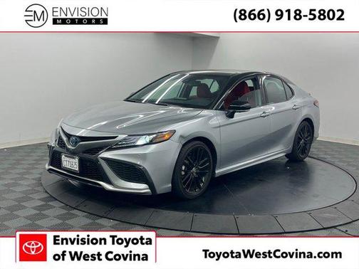 Celestial Silver Metallic/Midnight Black Metallic 2023 Toyota Camry XSE