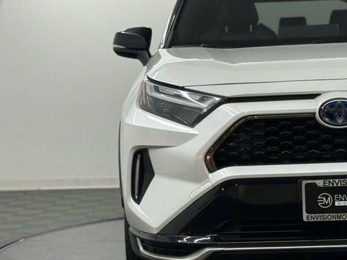 2024 Toyota RAV4 Prime XSE