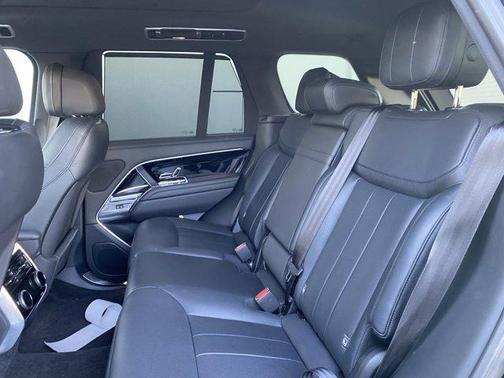 2023 Land Rover Range Rover P400 SE