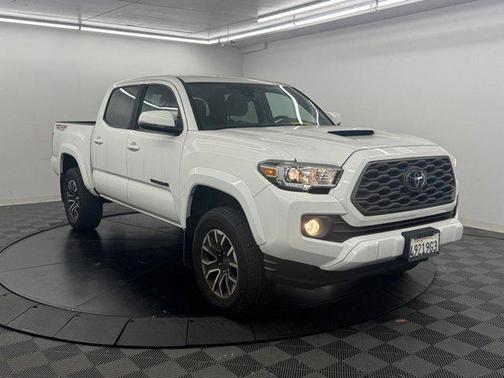 Super White 2021 Toyota Tacoma TRD Sport