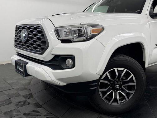 Super White 2021 Toyota Tacoma TRD Sport
