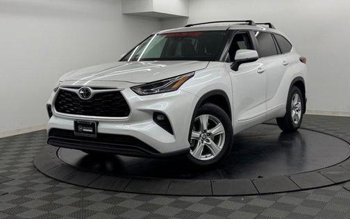Wind Chill Pearl 2023 Toyota Highlander LE