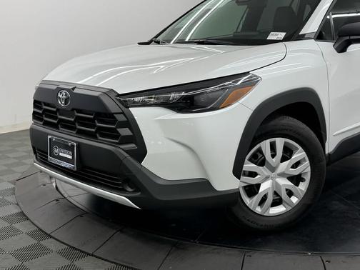 Wind Chill Pearl 2026 Toyota Corolla Cross L