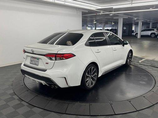 Super White 2021 Toyota Corolla SE