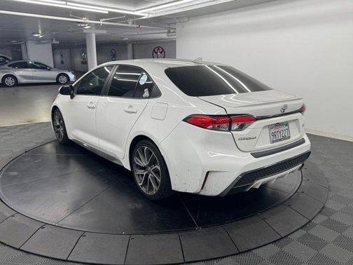 Super White 2021 Toyota Corolla SE