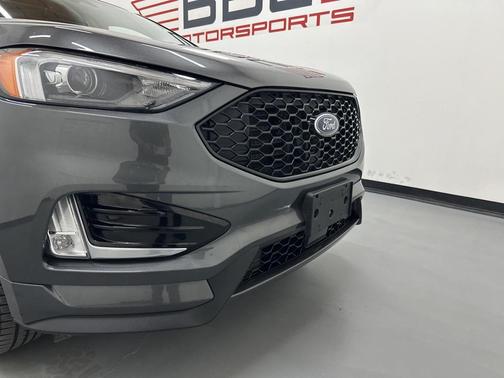 2020 Ford Edge ST