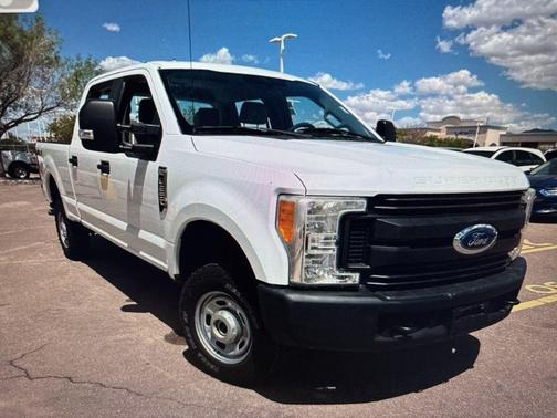 Oxford White 2017 Ford F-250 XL