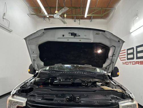 Oxford White 2017 Ford F-250 XL