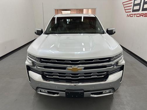 Iridescent Pearl Tricoat 2021 Chevrolet Silverado 1500 LTZ