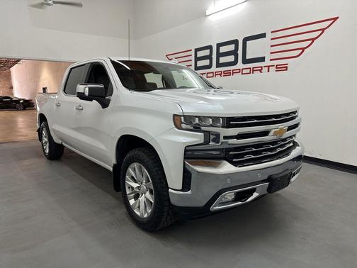 Iridescent Pearl Tricoat 2021 Chevrolet Silverado 1500 LTZ