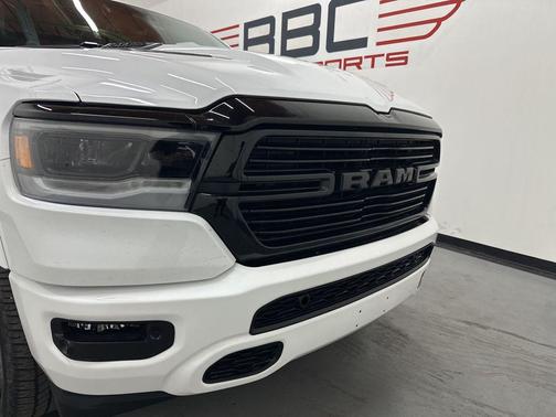 Bright White Clearcoat 2021 RAM 1500 Laramie