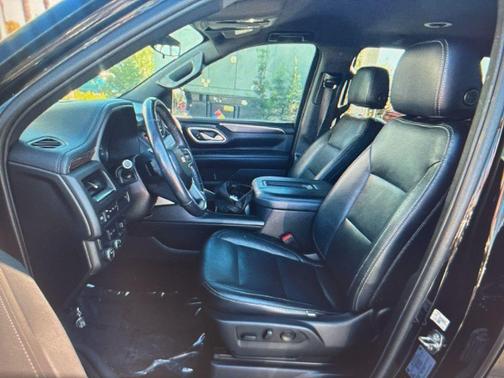 2022 Chevrolet Suburban LS