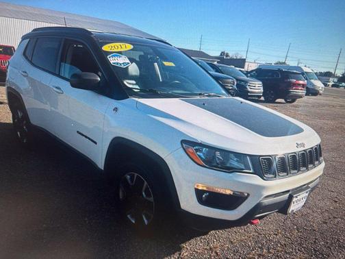 White Clearcoat 2017 Jeep New Compass Trailhawk