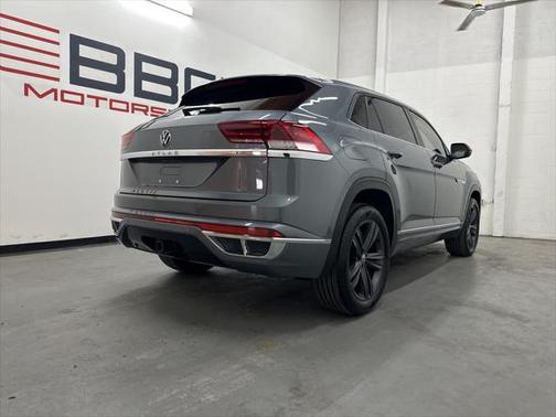 2020 Volkswagen Atlas Cross Sport 3.6L V6 SE w/Technology R-Line