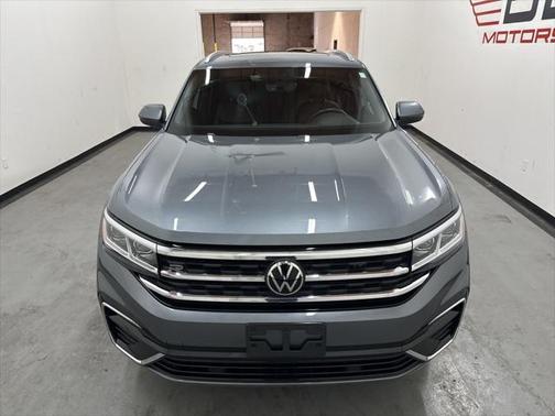 2020 Volkswagen Atlas Cross Sport 3.6L V6 SE w/Technology R-Line