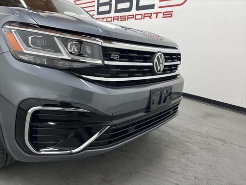 2020 Volkswagen Atlas Cross Sport 3.6L V6 SE w/Technology R-Line