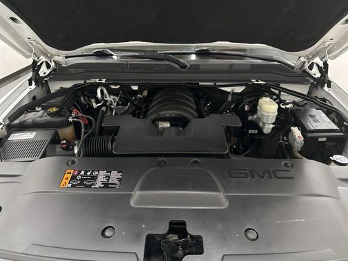 Summit White 2019 GMC Yukon XL SLT