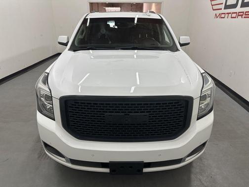 Summit White 2019 GMC Yukon XL SLT