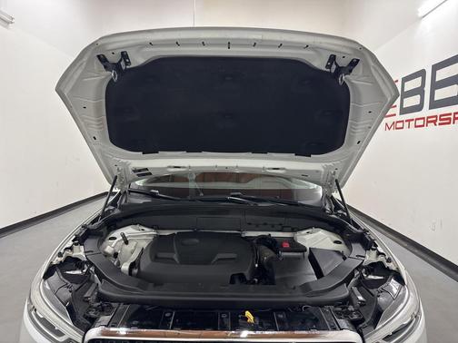 2019 Volvo XC60 T6 Momentum