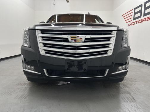 2019 Cadillac Escalade Platinum