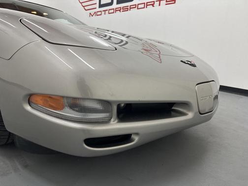 2000 Chevrolet Corvette Base