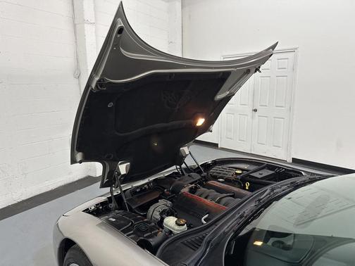 2000 Chevrolet Corvette Base