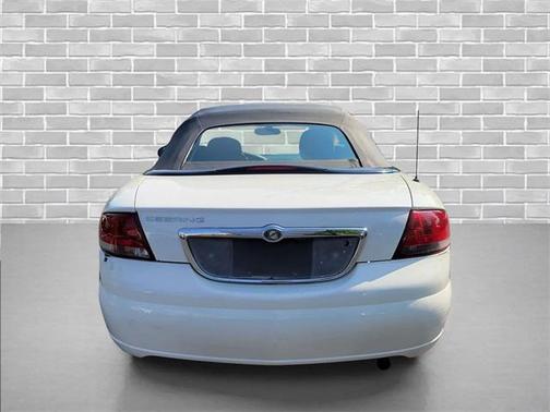 2004 Chrysler Sebring Base