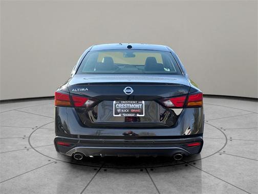 2022 Nissan Altima SR FWD