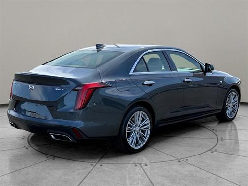 2022 Cadillac CT4 Premium Luxury