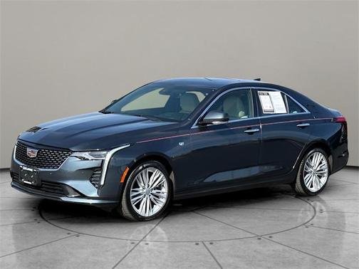 2022 Cadillac CT4 Premium Luxury