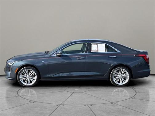 2022 Cadillac CT4 Premium Luxury