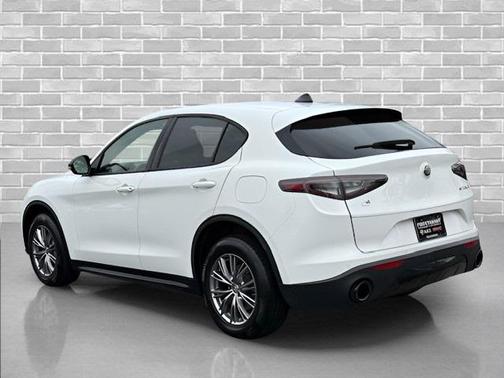 2024 Alfa Romeo Stelvio Sprint AWD