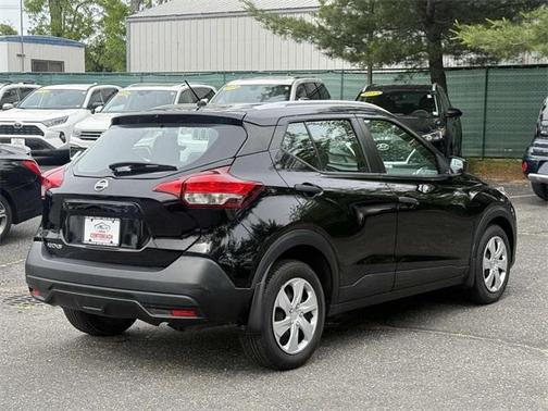 2018 Nissan Kicks S