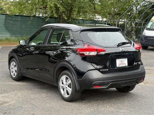 2018 Nissan Kicks S