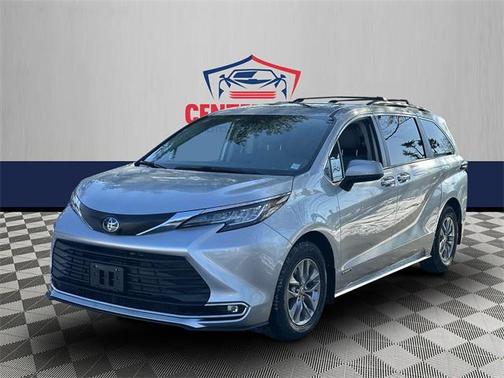 2021 Toyota Sienna XLE 7 Passenger