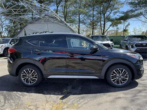2019 Hyundai TUCSON SE